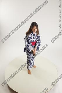 japanese woman in kimono with sword saori 01a